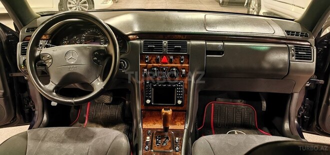 Mercedes E 270 2001, 245,000 km - 2.7 l - Sumqayıt