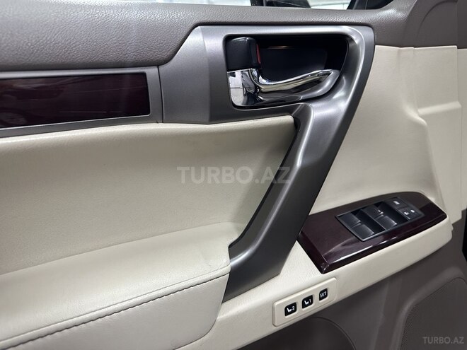 Lexus GX 460-12