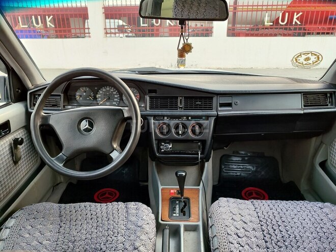 Mercedes 190 1992, 425,000 km - 1.8 л - Sabirabad