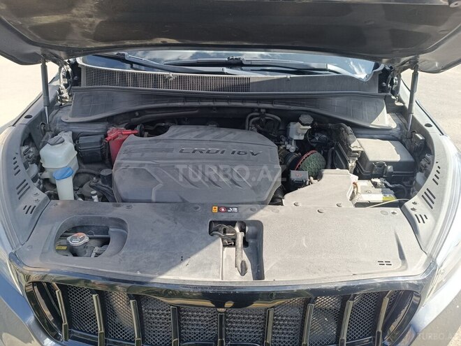 Kia Sorento-13
