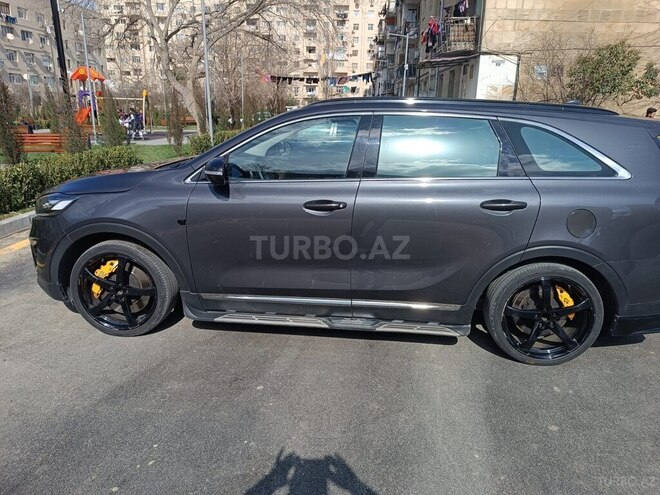 Kia Sorento-12