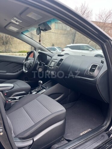 Kia Cerato-12