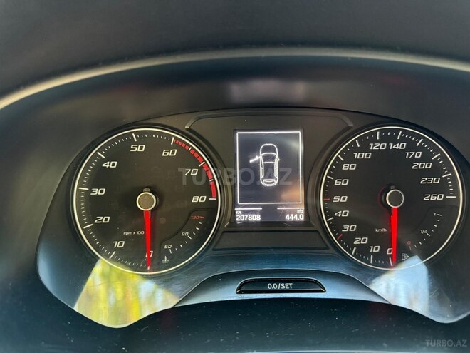 SEAT Leon-8
