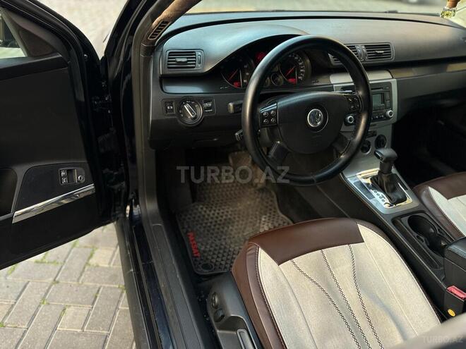 Volkswagen Passat 2005, 228,000 km - 2.0 l - Bakı