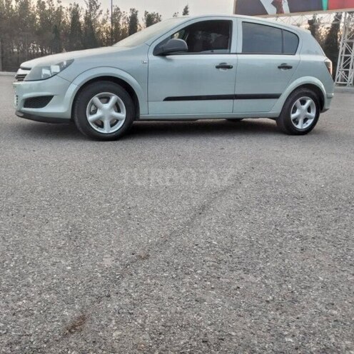 Opel Astra 2009, 190,000 km - 1.4 l - İsmayıllı