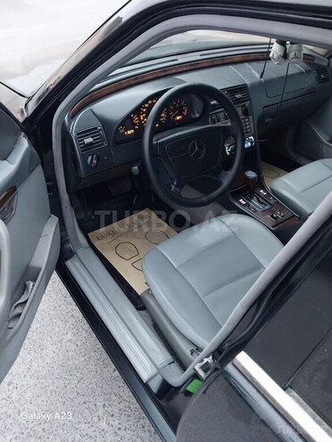 Mercedes C 220 1995, 220,000 km - 2.2 l - Bakı