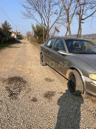 Opel Vectra 1998, 393,403 km - 1.6 l - Masallı