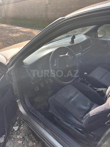 Opel Vectra 1998, 393,403 km - 1.6 l - Masallı