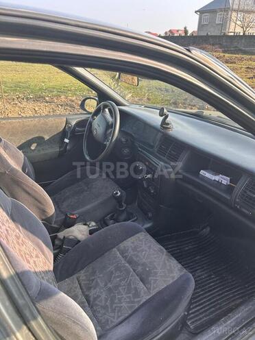 Opel Vectra 1998, 393,403 km - 1.6 l - Masallı