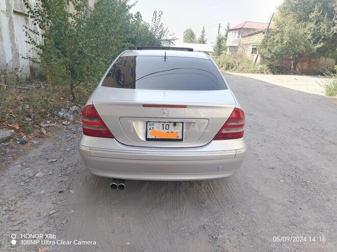 Mercedes C 200 2001, 285,000 km - 2.0 l - Bakı
