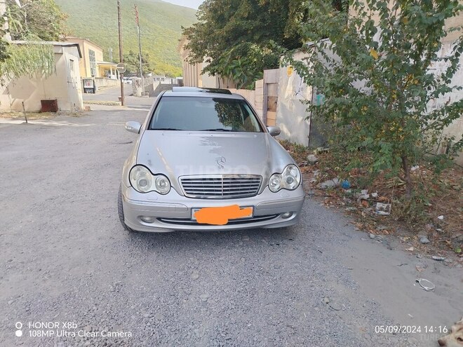 Mercedes C 200 2001, 285,000 km - 2.0 l - Bakı