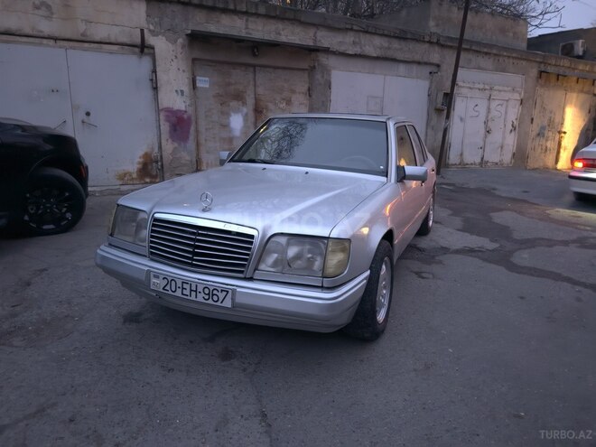 Mercedes E 220 1994, 452,892 km - 2.2 l - Bakı