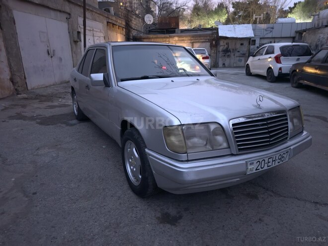 Mercedes E 220 1994, 452,892 km - 2.2 l - Bakı