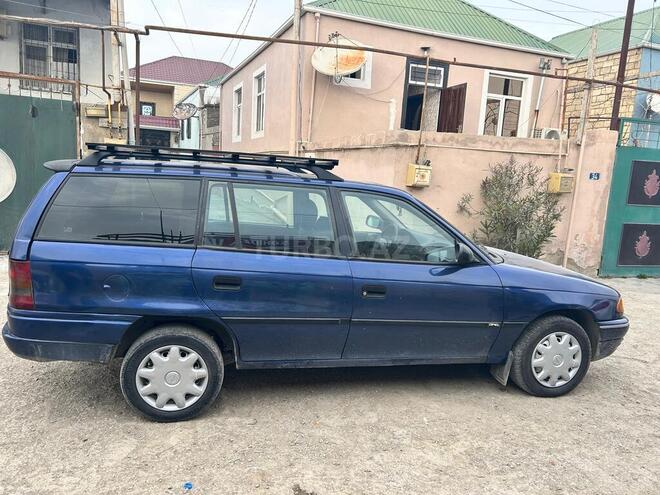 Opel Astra 1995, 239,000 km - 1.7 л - Bakı