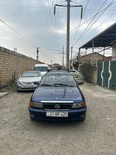 Opel Astra 1995, 239,000 km - 1.7 л - Bakı
