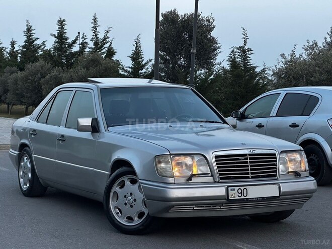 Mercedes E 280 1993, 348,000 km - 2.8 л - Bakı