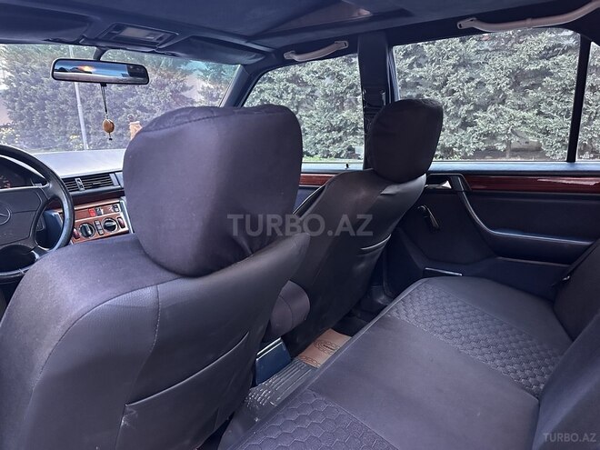 Mercedes E 280 1993, 348,000 km - 2.8 л - Bakı