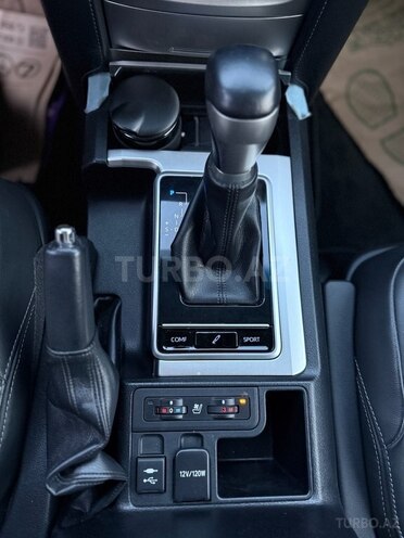 Toyota Land Cruiser Prado 2019, 52,000 km - 3.0 l - Bakı