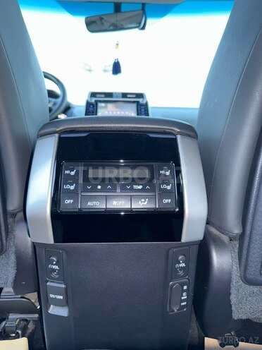 Toyota Land Cruiser Prado 2019, 52,000 km - 3.0 l - Bakı