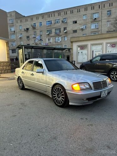 Mercedes C 230 2000, 250,000 km - 2.3 l - Bakı