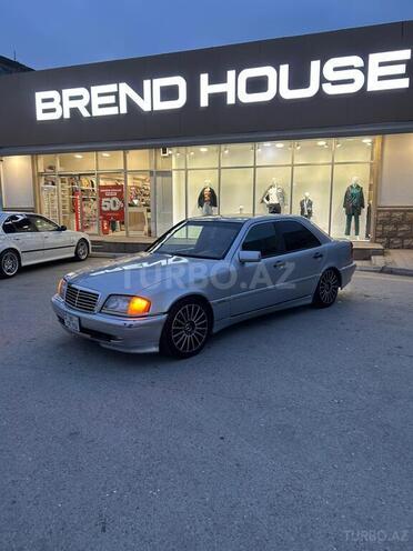 Mercedes C 230 2000, 250,000 km - 2.3 l - Bakı