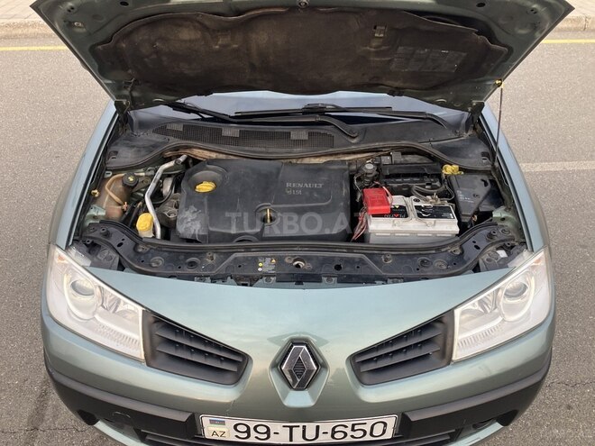 Renault Megane-12