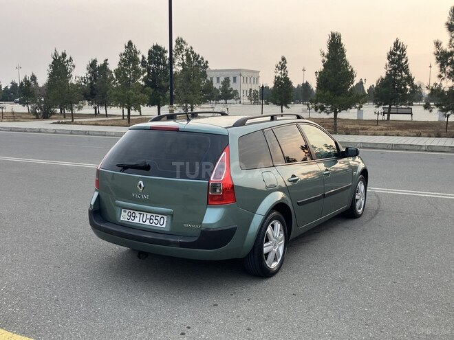 Renault Megane-6