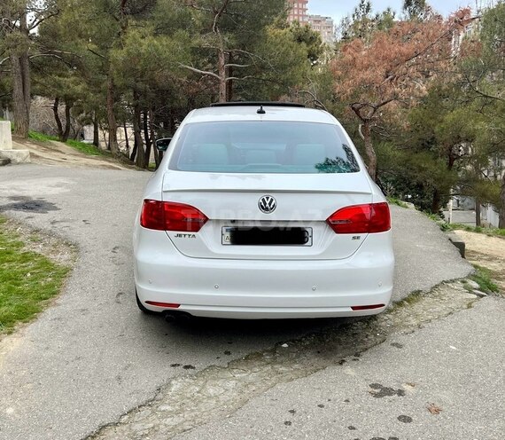 Volkswagen Jetta-3