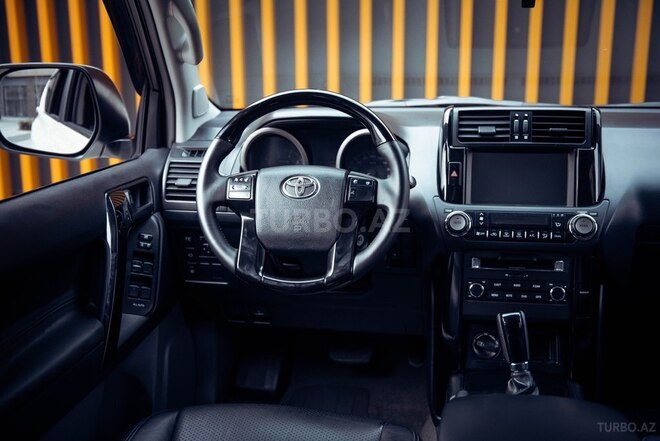 Toyota Land Cruiser Prado 2014, 124,000 km - 2.7 л - Bakı