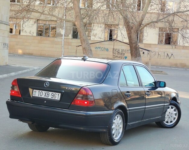 Mercedes C 220 d 1995, 245,000 km - 2.2 l - Bakı