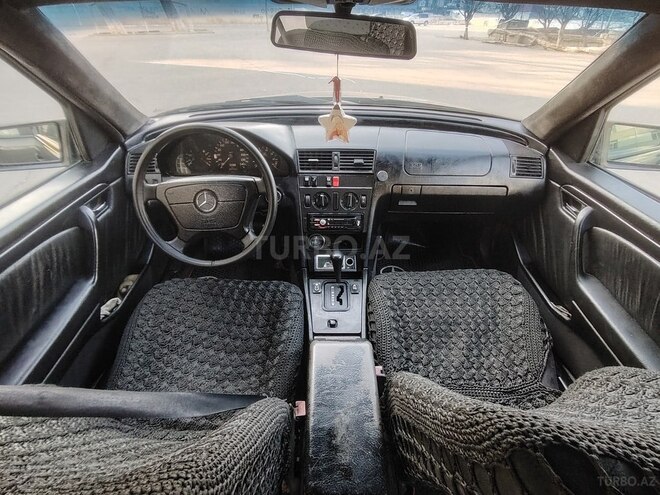 Mercedes C 220 d 1995, 245,000 km - 2.2 l - Bakı