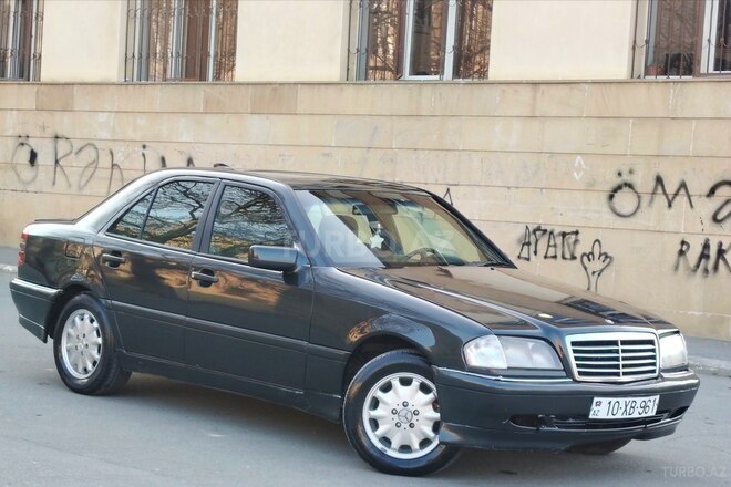 Mercedes C 220 d 1995, 245,000 km - 2.2 l - Bakı
