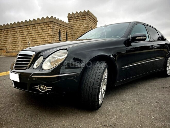 Mercedes E 220 d-4