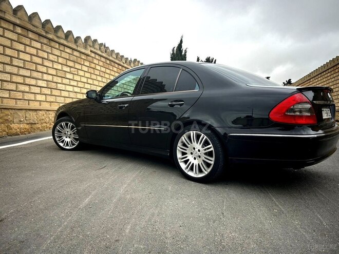 Mercedes E 220 d-8