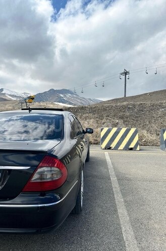 Mercedes E 220 d-12