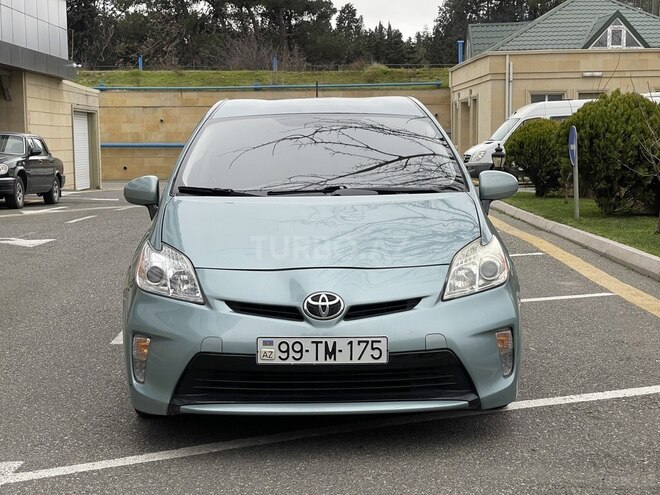 Toyota Prius 2015, 142,427 km - 1.8 л - Bakı