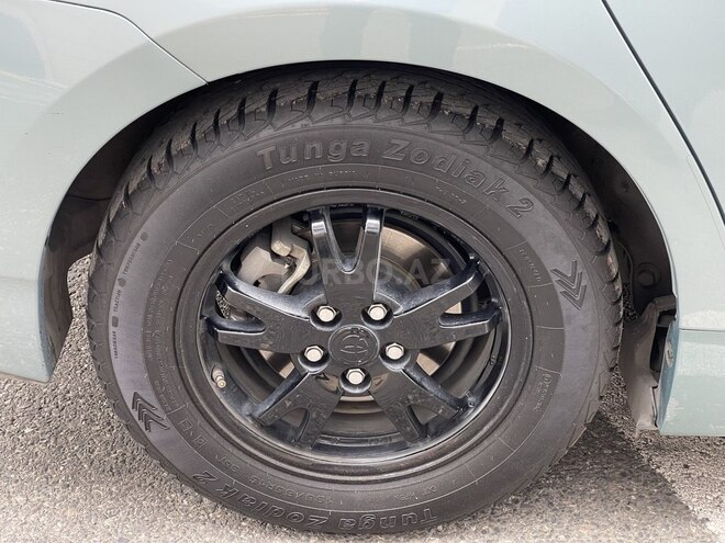 Toyota Prius 2015, 142,427 km - 1.8 л - Bakı