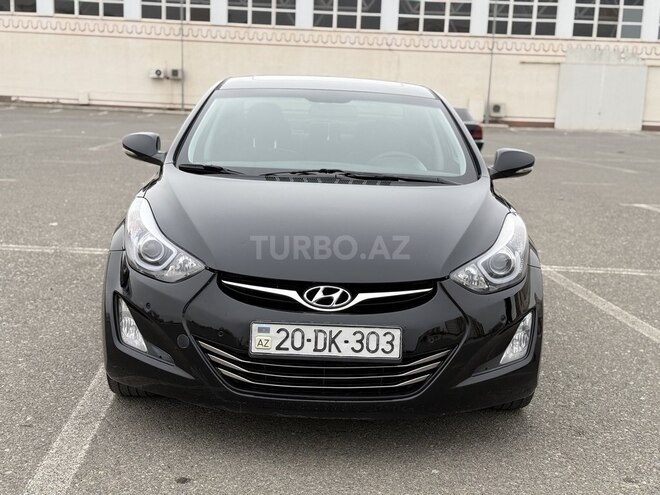 Hyundai Elantra-1