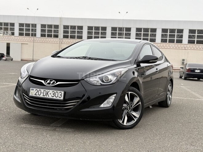 Hyundai Elantra-3