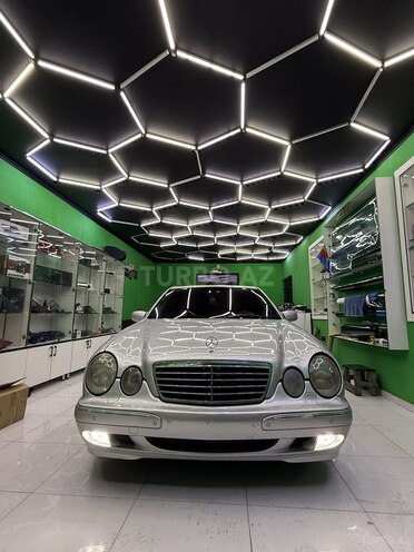 Mercedes E 200 d 1999, 320,000 km - 2.2 l - Bakı
