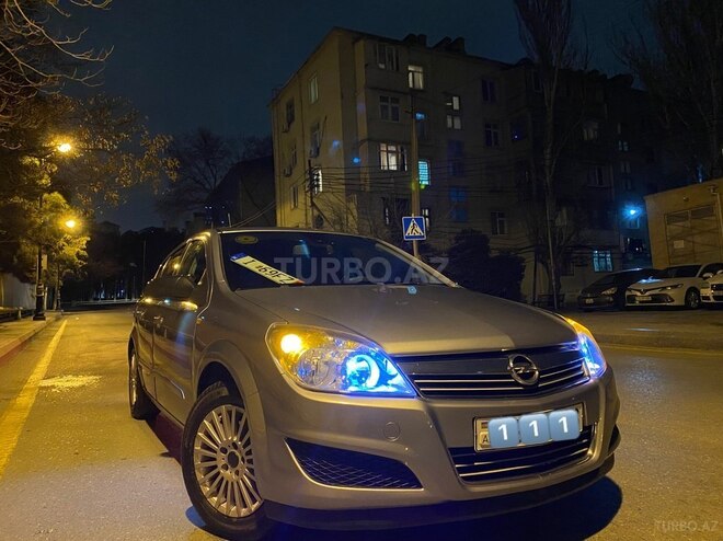 Opel Astra 2008, 240,000 km - 1.4 л - Bakı