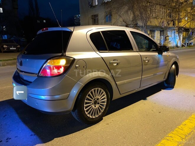 Opel Astra 2008, 240,000 km - 1.4 л - Bakı