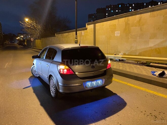 Opel Astra 2008, 240,000 km - 1.4 л - Bakı