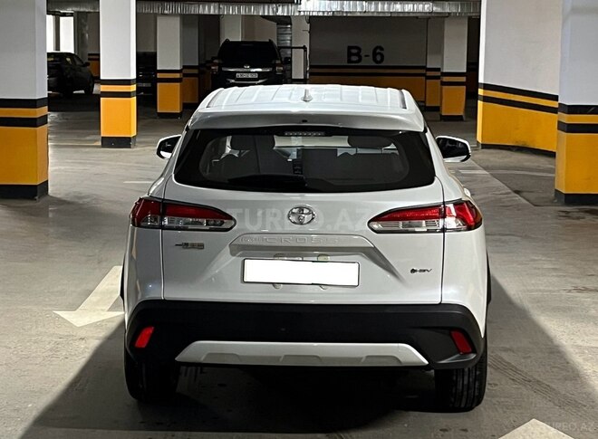 Toyota Corolla Cross-4