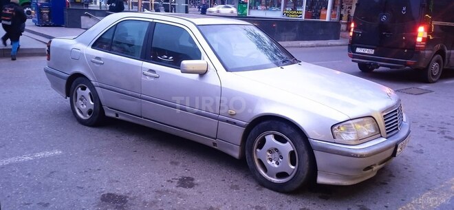 Mercedes C 240 1998, 364,000 km - 2.4 l - Bakı