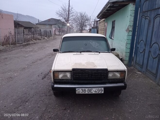 LADA (VAZ) 2107 1996, 70,000 km - 1.5 l - Qusar