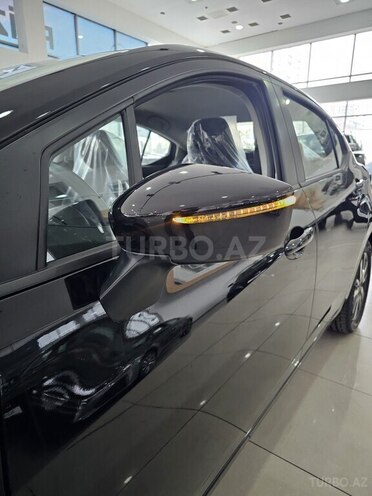 Nissan Sunny-11