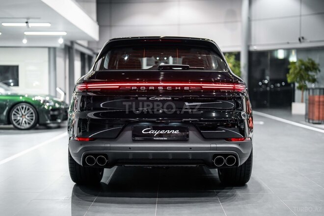 Porsche Cayenne-4