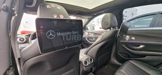 Mercedes E 300 4MATIC 2018, 94,000 km - 2.0 л - Bakı