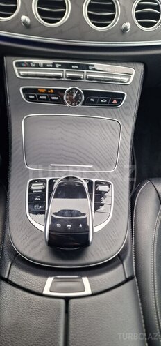 Mercedes E 300 4MATIC 2018, 94,000 km - 2.0 л - Bakı
